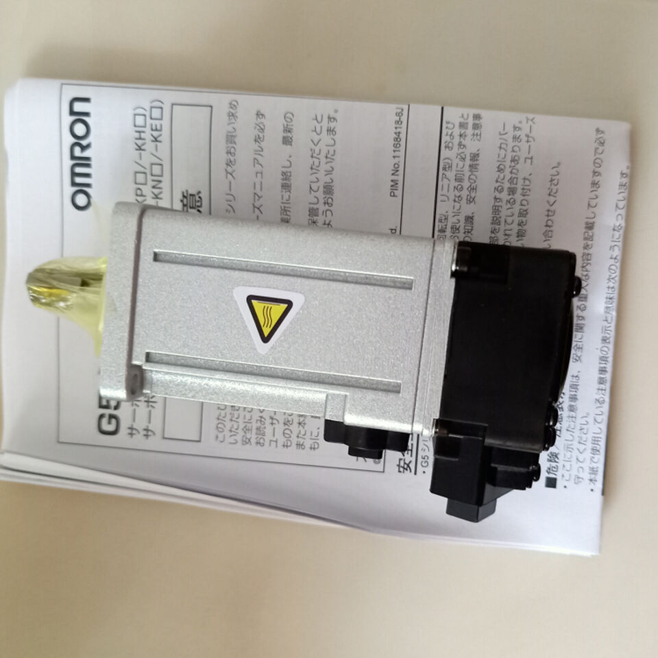 new One Omron R88M-K10030T-S2 Servo Motor R88MK10030TS2 - OMRON