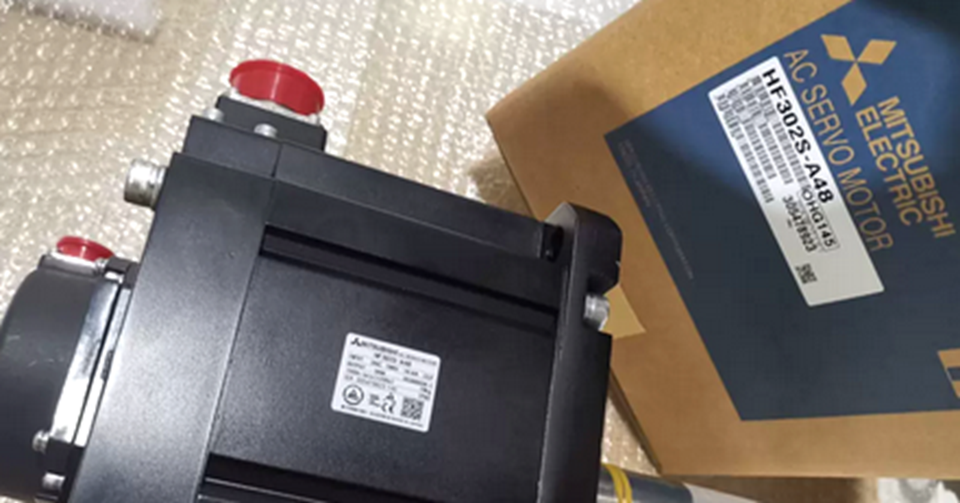new 1PC Mitsubishi HF302S-A48 Servo Motor In Box ping HF302SA48