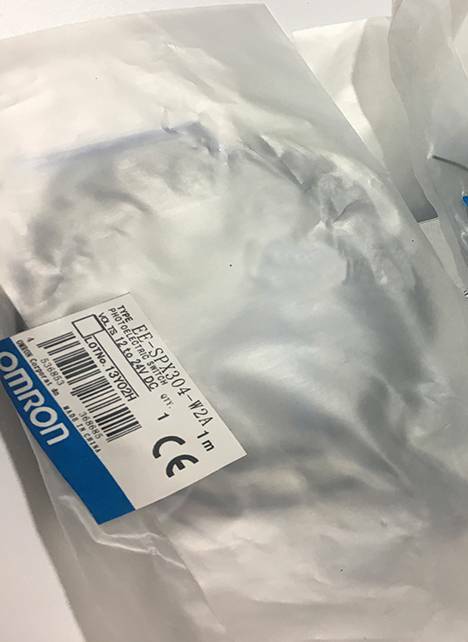 new Omron EE-SPX304-W2A Photoelectric Switch One EESPX304W2A - OMRON