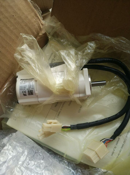 new 1PC Panasonic MSMA3AZA1B AC Servo Motor In Box ping - PANASONIC