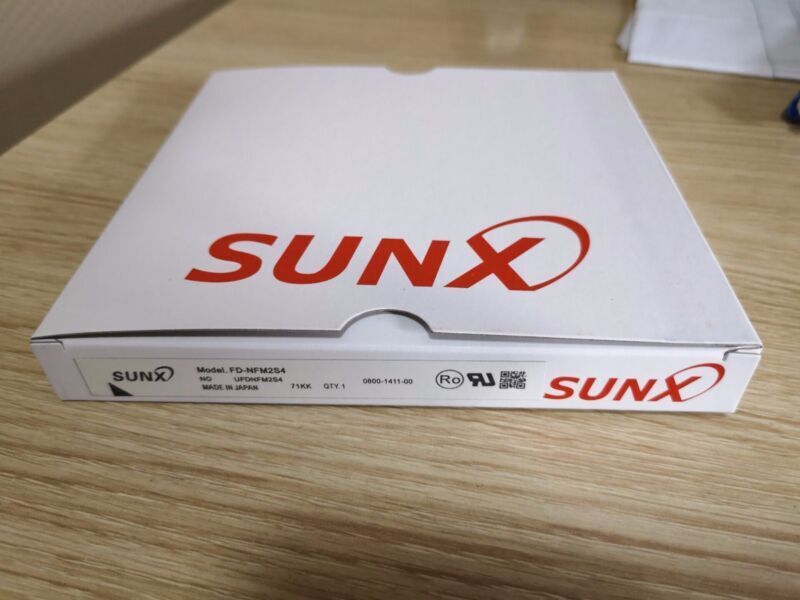 new 1PC  Sunx FD-NFM2S4 Fiber Optic Sensor FDNFM2S4 In Box Sunx