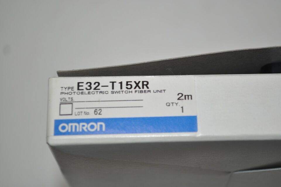 OMRON E32-T15XR Fiber Optic Sensor - OMRON