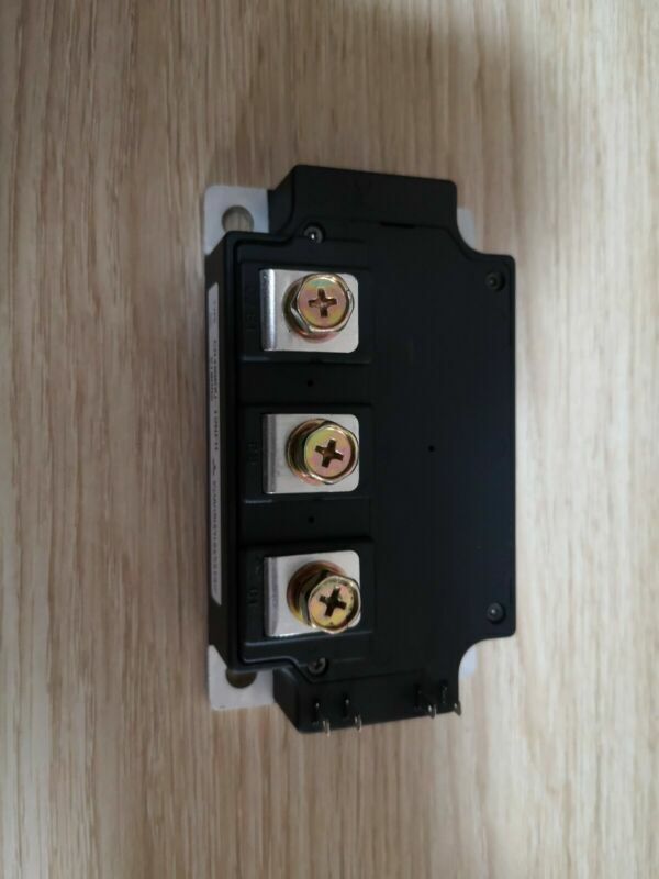 new 1PC Mitsubishi CM400DU-12NFH Module CM400DU12NFH - MITSUBISHI