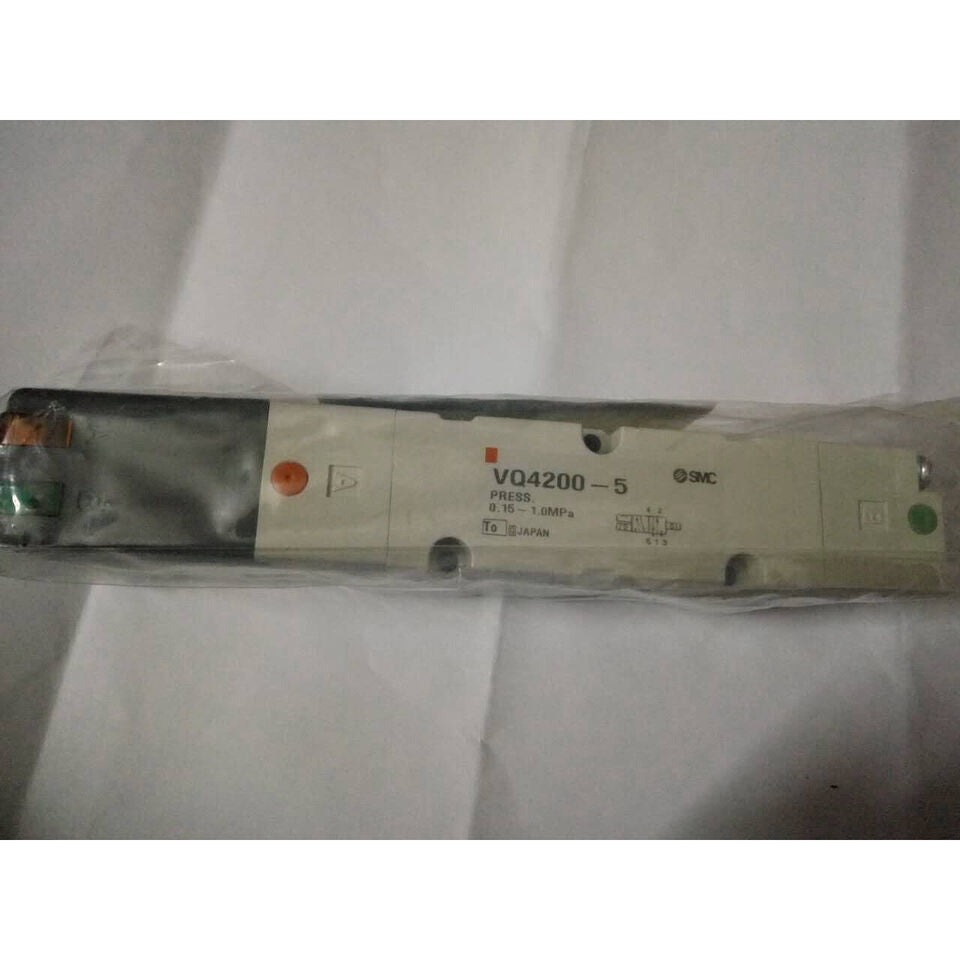 1PC SMC VQ4200-5 Solenoid Valve - SMC