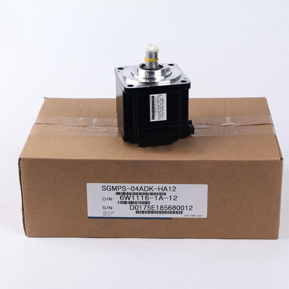 Yaskawa SGMPS-04ADK-HA12 Servo Motor 1PC - YASKAWA