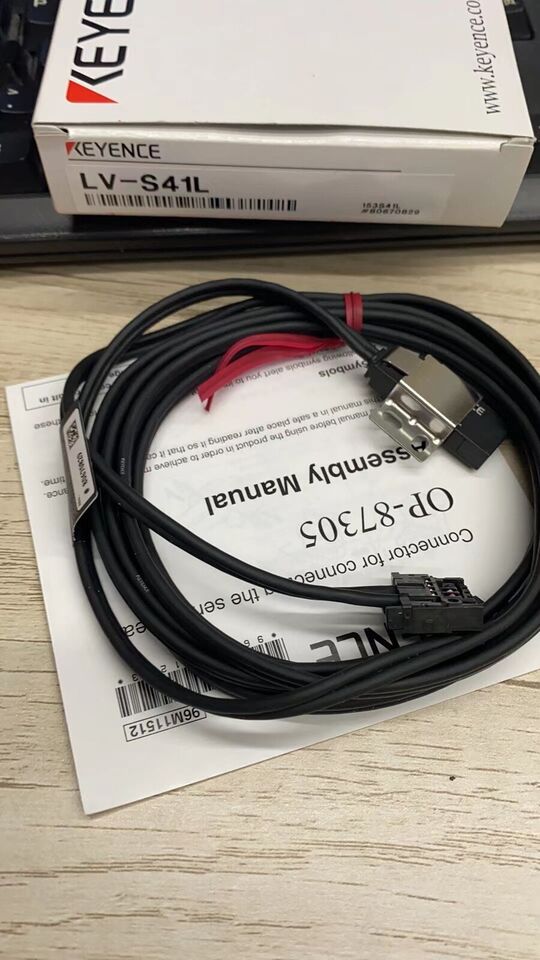 new 1PC Keyence LV-S41L Laser Sensor LVS41L In Box ping - KOEED