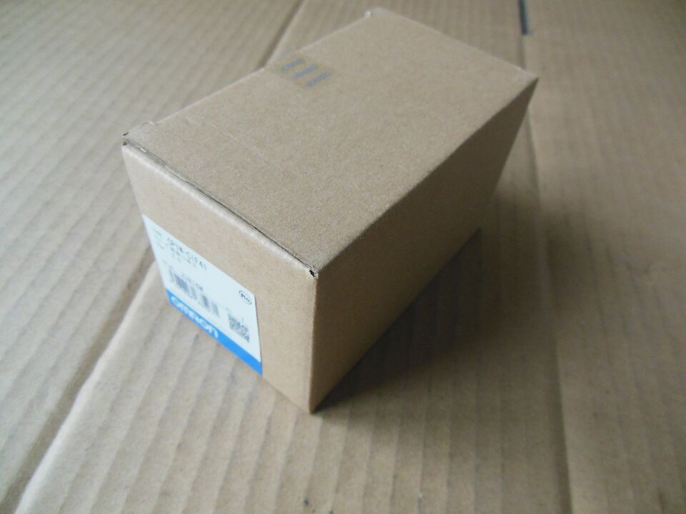 new 1PC Omron PLC CP1W-CIF41 CP1WCIF41 In Box - OMRON