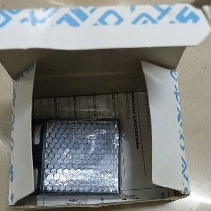 new 1PC Sick VL180-P430 Photoelectric Sensors In Box VL180P430 - SICK
