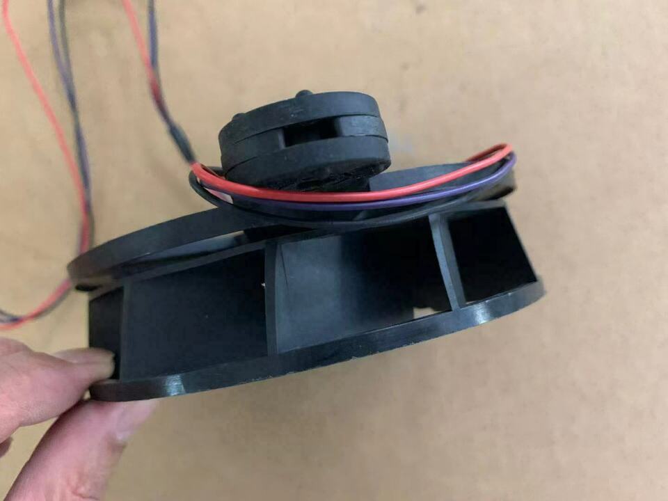 1PC Refrigerator Fan 3Pin DC12V 0.33A GW12E12MS1AZ-52Z32 - GW