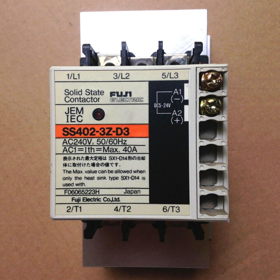 new 1PC Fuji SS402-3Z-D3 Solid State Relay SS4023ZD3 - FUJI