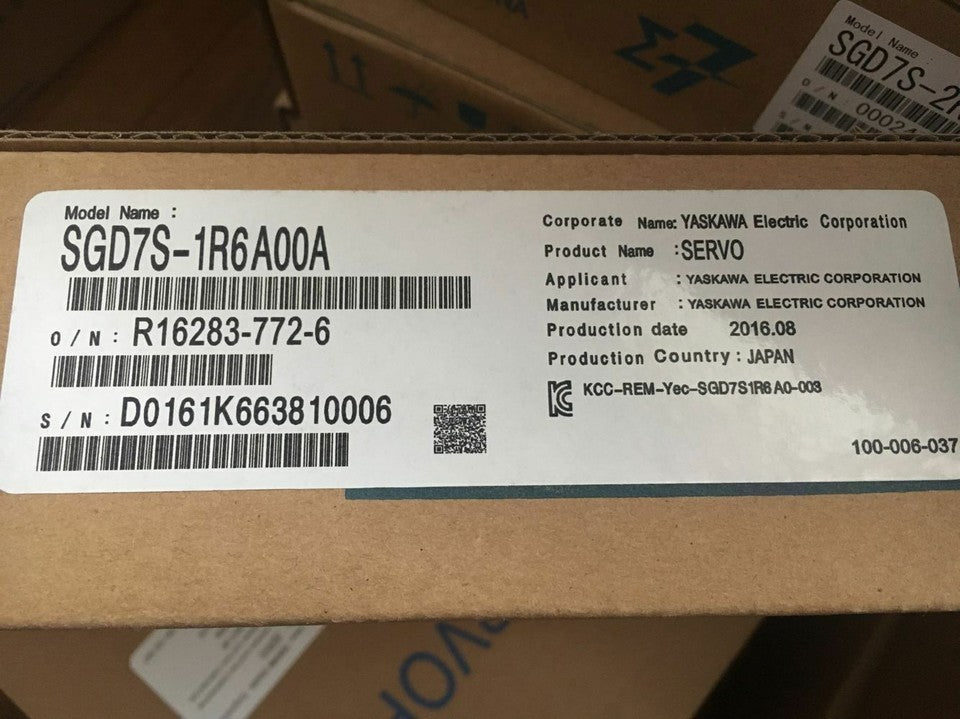 new 1PC YASKAWA SGD7S-1R6A00A Servo Driver In Box ping