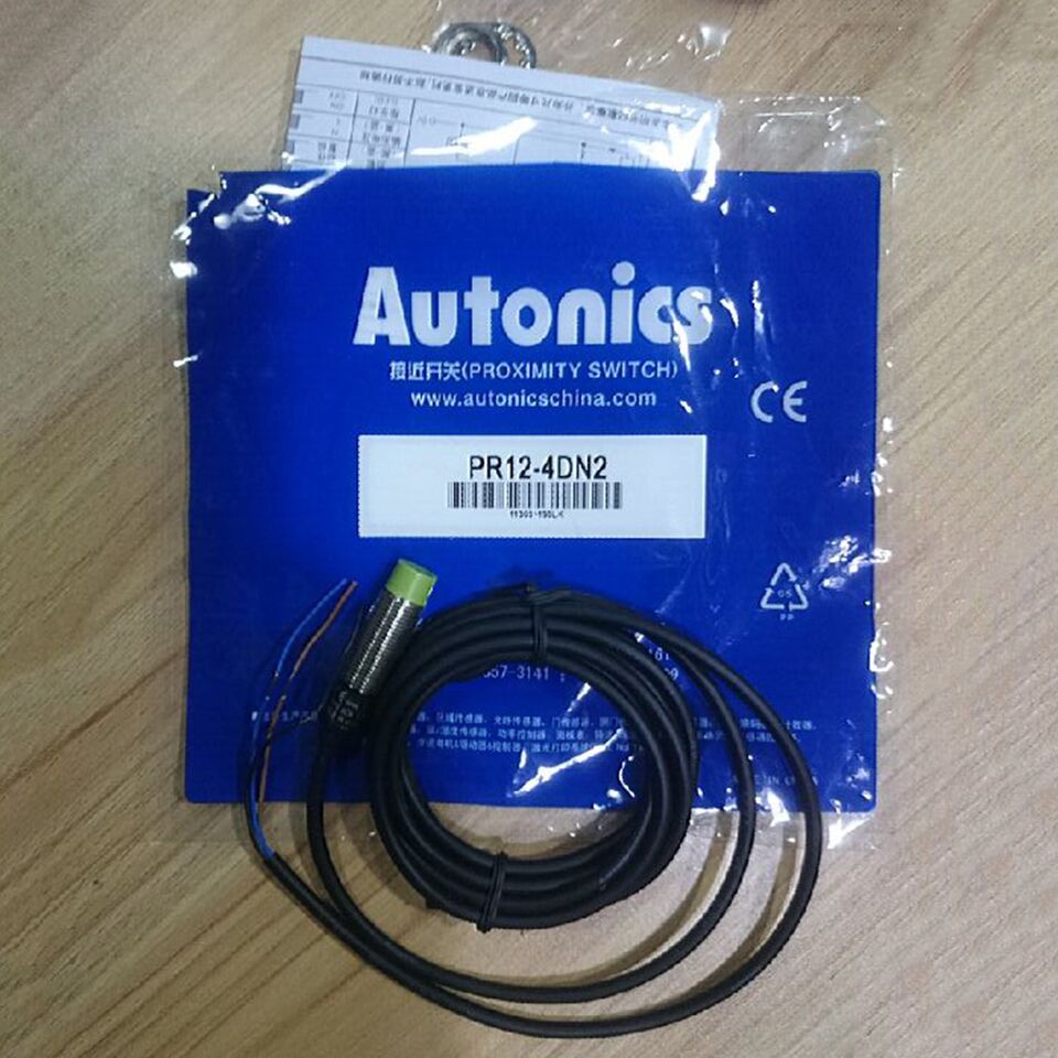 new Autonics PR12-4DN2 Proximity Switch Sensor One PR124DN2 - AUTONICS