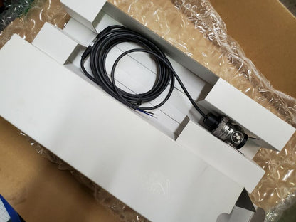 OMRON D5F2B34C-Y HIGH-PRECISION SWITCH - OMRON