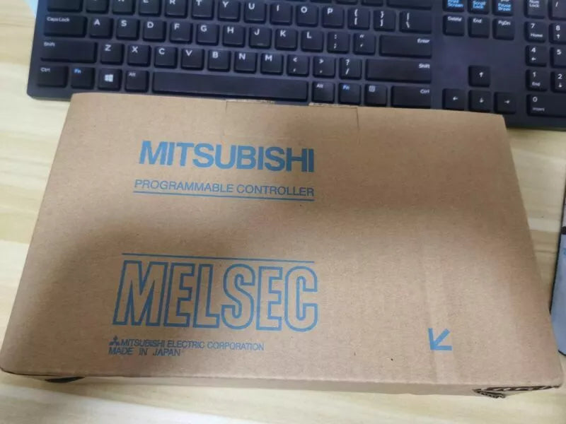 1PC Mitsubishi AY42 Output Module - In Box - MITSUBISHI