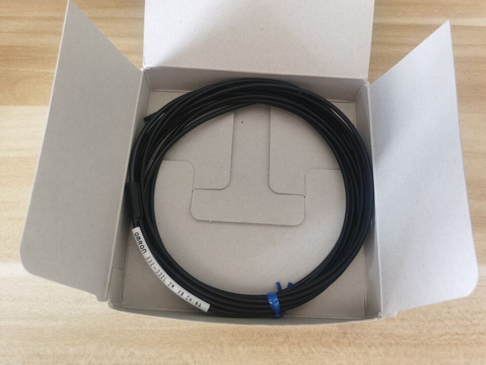 Omron E32D32L Fiber Optic Sensor One - OMRON