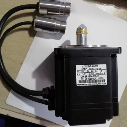 new 1PCS Yaskawa SGMPH-04DAA61D-OY Servo Motor In Box ping