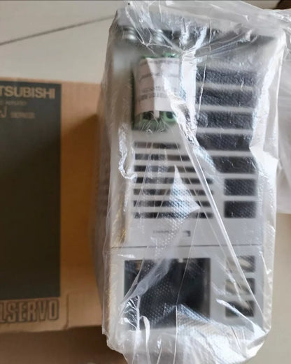 new Mitsubishi AC Servo Drive MR-J2S-40A MRJ2S40A Fast Ship - MITSUBISHI