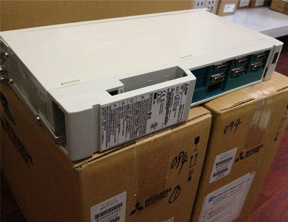 new 1PC Mitsubishi MDS-C1-V1-10 Servo Drive MDSC1V110 ping - MITSUBISHI