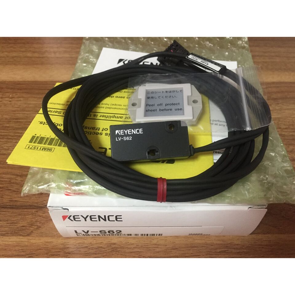 new 1PC Keyence LV-S62 Laser Sensor In Box LVS62 - KEYENCE