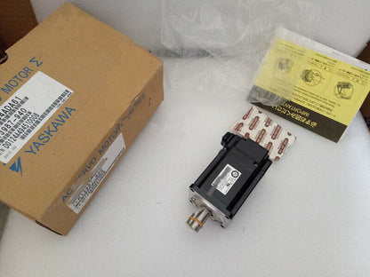 New 1PC YASKAWA SGMAV-C2ADA61 AC SERVO MOTOR - In Box - YASKAWA