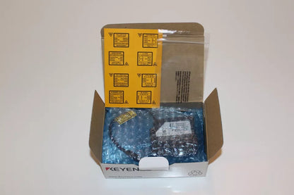 Keyence IL-300 Laser Sensor - Precision Measurement Technology - KEYENCE
