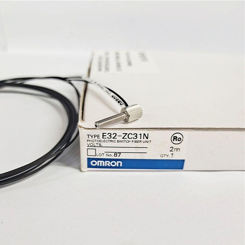 OMRON E32-ZC31N Photoelectric Switch - OMRON