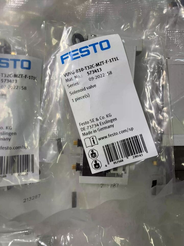 Festo VUVG-B10-T32C-MZT-F-1T1L 573413 Solenoid Valve One - FESTO
