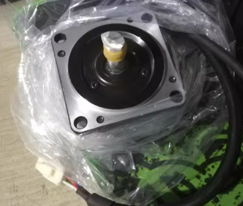 new 1PC Yaskawa SGMP-01A314 Servo Motor SGMP01A314 ping