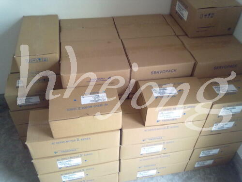YASKAWA SERVO MOTOR MG-SGMRV37ANAYR13 - YASKAWA