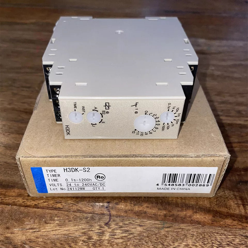 Omron H3DKS2 Timer - OMRON