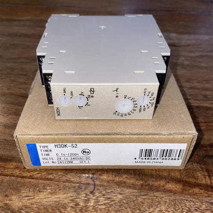 Omron H3DKS2 Timer - OMRON