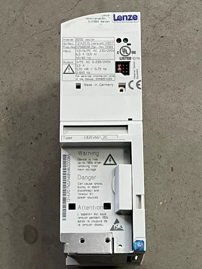 new One Lenze E82EV551K2C Inverter E82EV551_2C ping - LENZE