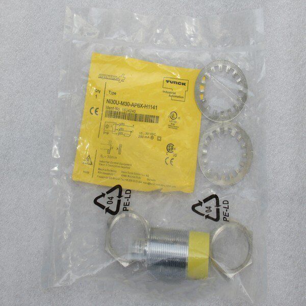 new 1PC  TURCK NI30U-M30-AP6X-H1141 Proximity Switch ping