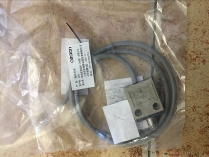 new 1PC OMRON D4C-1502 Limit Switch D4C1502 - OMRON