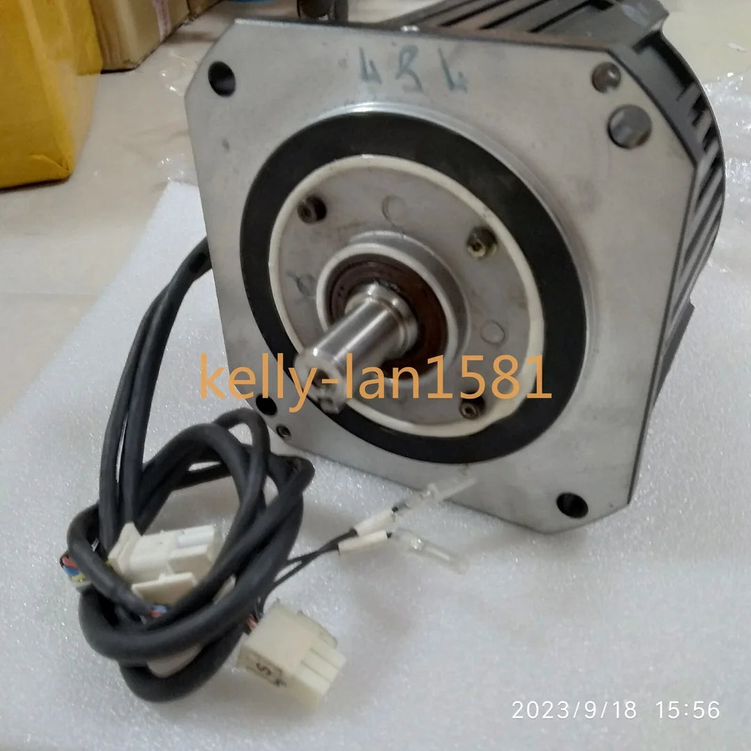 used 1pcs SGMDH-12A2A-YR13 Yaskawa servo motor - YASKAWA [3]