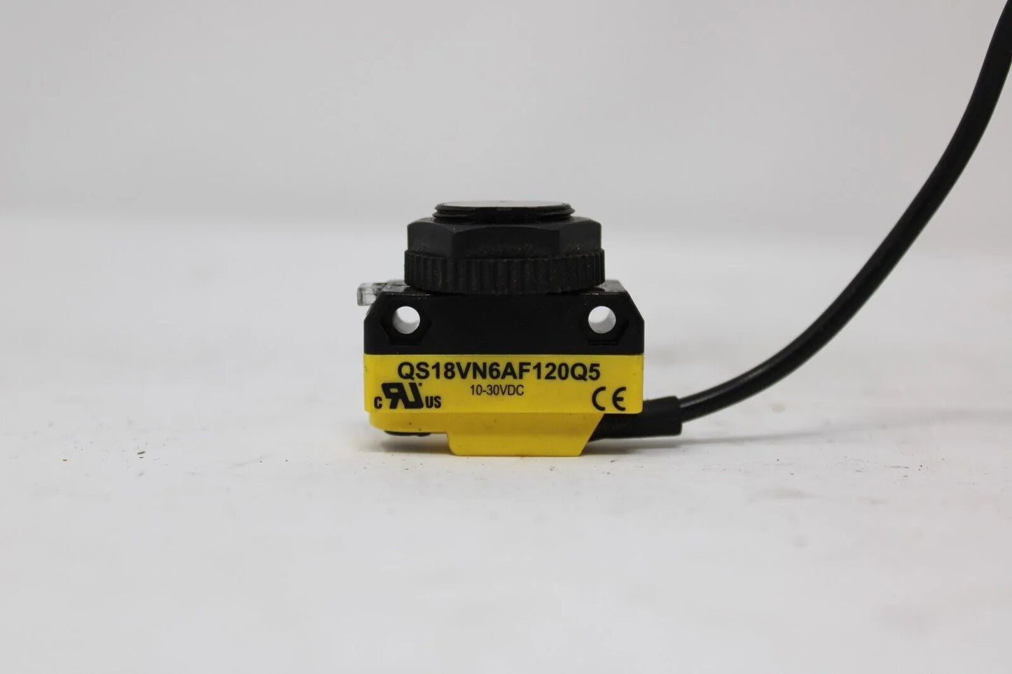 used Banner QS18VN6AF120Q5 Photoelectric Sensor - BANNER [1]