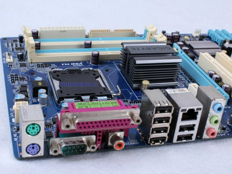used Gigabyte GA-P43T-ES3G V1.3 Intel P43 Socket LGA 775 DDR3 Motherboard - GIGABYTE [4]