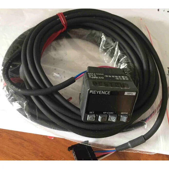 used KEYENCE AP-C33C Pressure Sensor - KEYENCE [1]