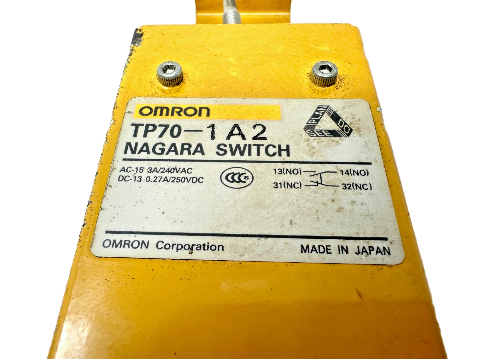 used Omron TP70-1A2 Limit Switch - OMRON [2]