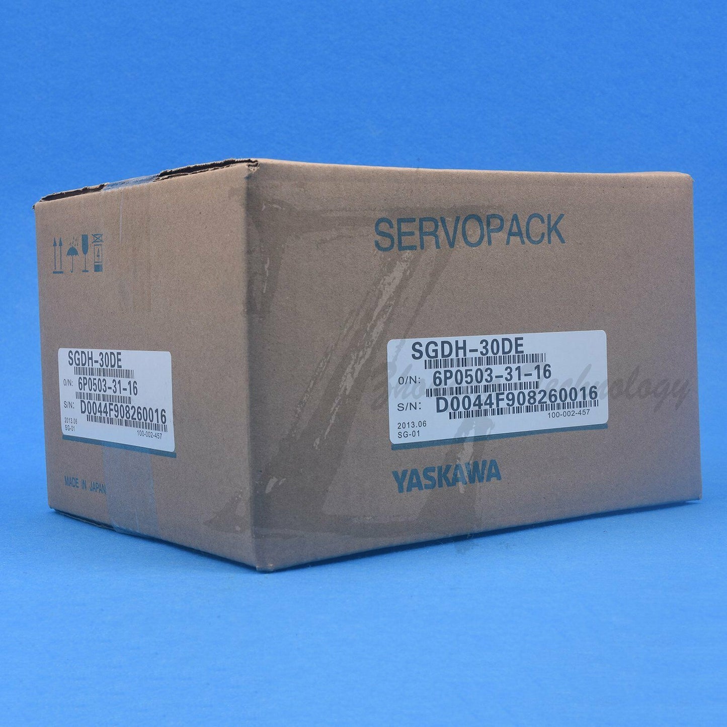 New In Box Yaskawa SGDH-30DE AC servo drive - YASKAWA
