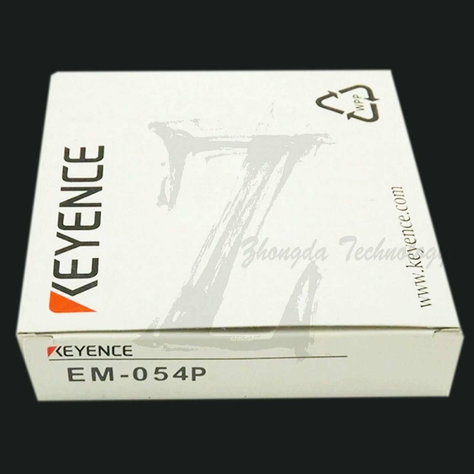 NEW IN BOX 1PCS KEYENCE Proximity Sensor EM-054P EM054P - KEYENCE