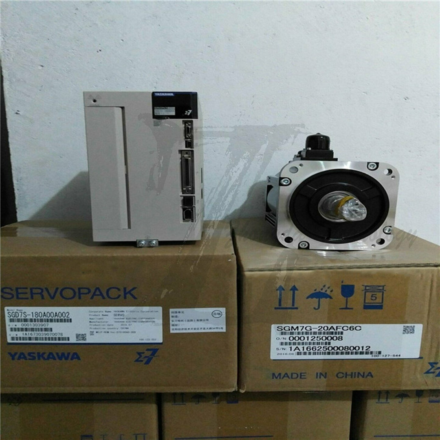 New In Box Yaskawa SGM7G-20AFC6C+SGD7S-180A00A002 - YASKAWA