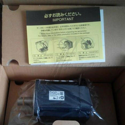 New In Box Yaskawa SGMGV-44ADC61 AC servo motor - YASKAWA