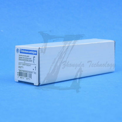 Schneider proximity switch sensor XS7C40FP260H7 - SCHNEIDER