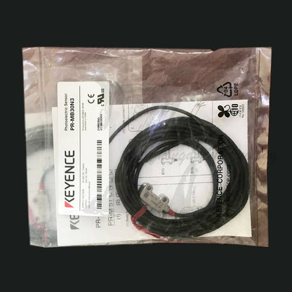 NEW IN BOX 1PCS Keyence Photoelectric Sensor PR-MB30N3 PRMB30N3 - KEYENCE