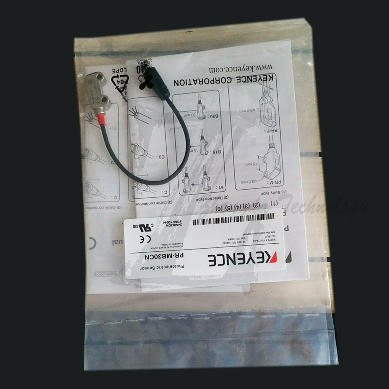 NEW IN BOX 1PCS KEYENCE PR-FB30CN PRFB30CN - KEYENCE
