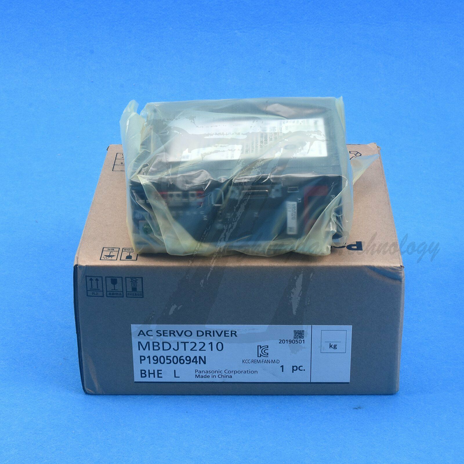 New Panasonic servo drive MBDJT2210 1PC - PANASONIC