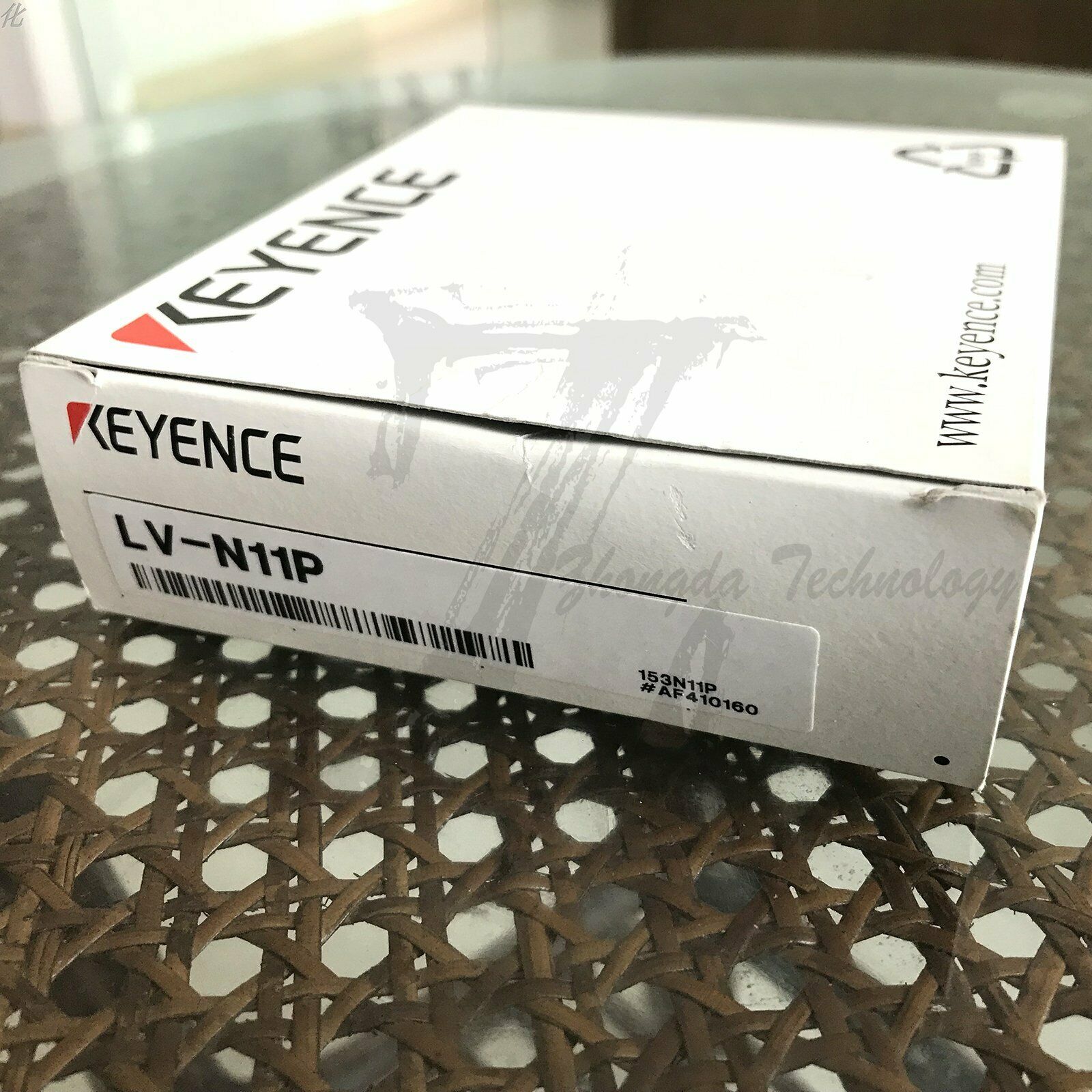 NEW KEYENCE LV-N11P laser sensor - KEYENCE