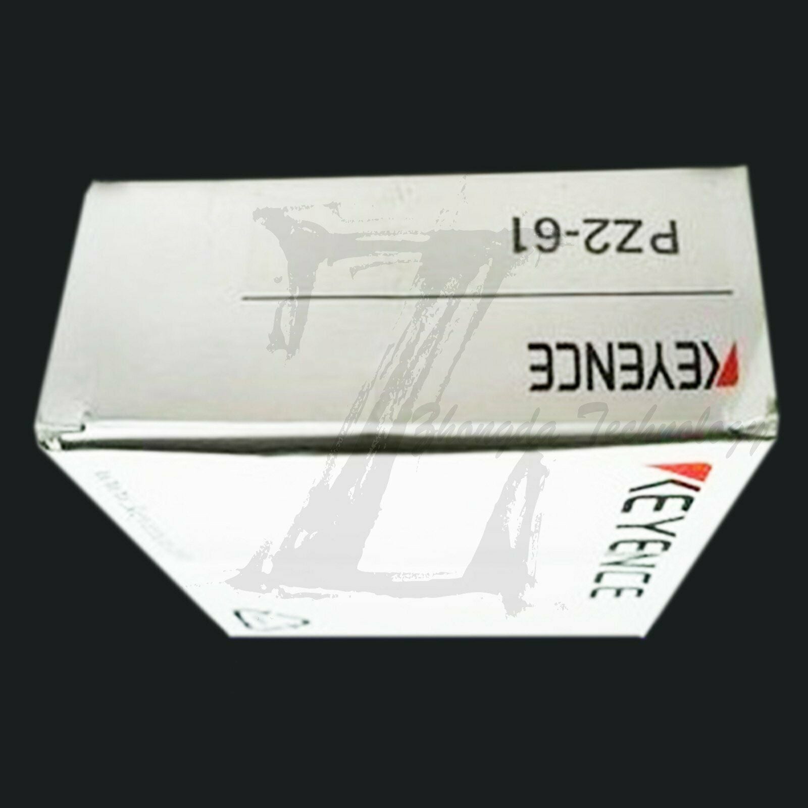 New In Box 1PC KEYENCE PZ2-61 PLC - KEYENCE