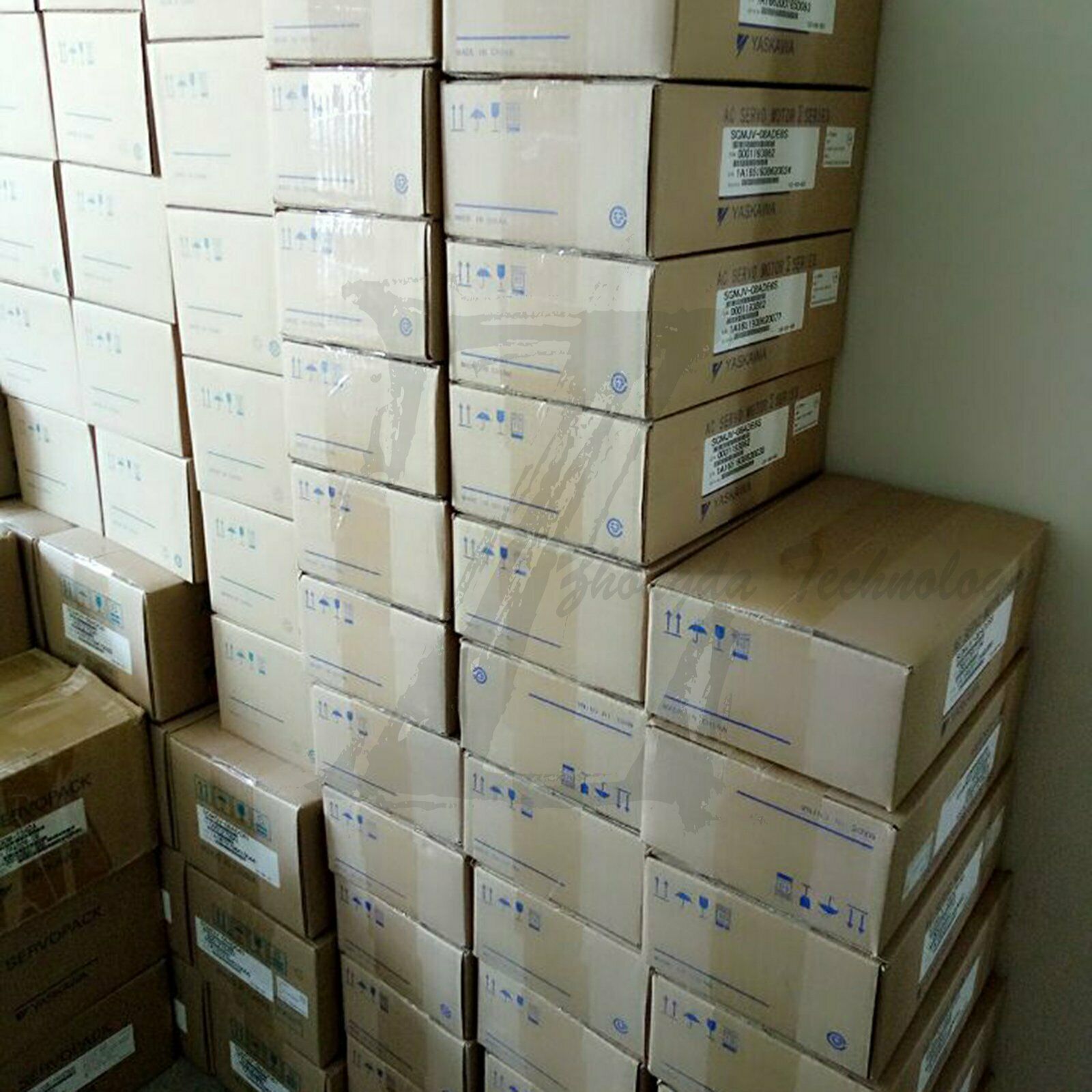 NEW Yaskawa AC servo motor SGMGH-20ACA6E - YASKAWA